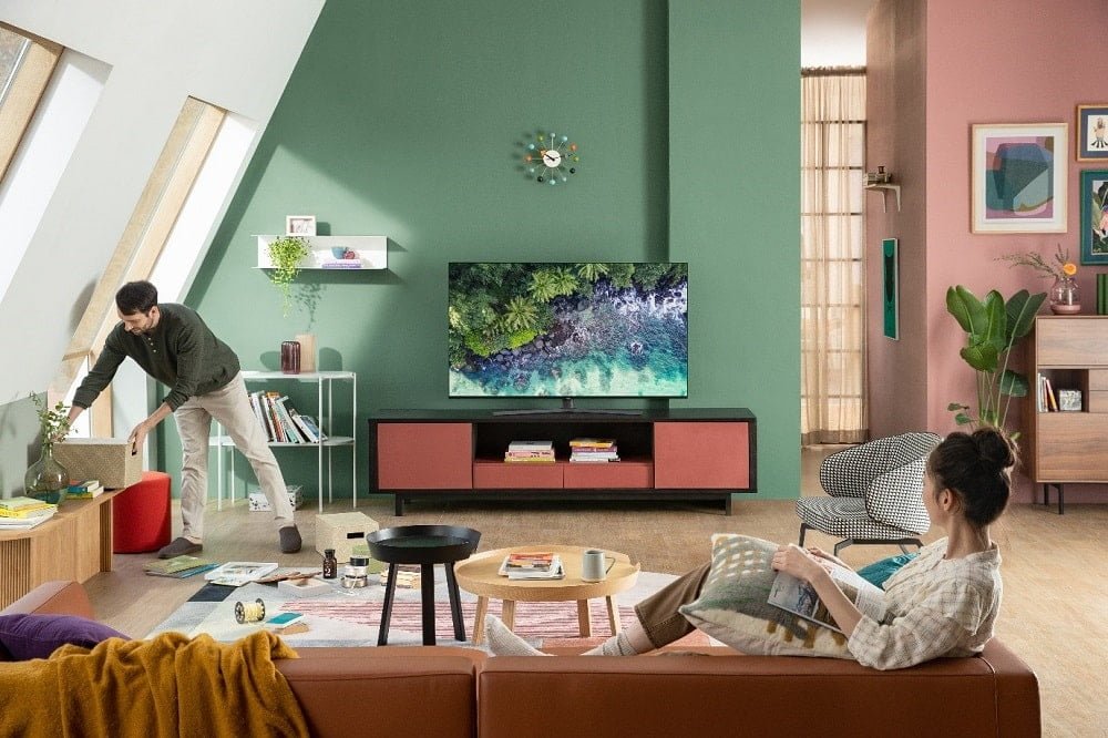 Crystal 4K UHD TV & Unbox Magic 3.0 TV