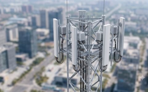Modern-5G-cellular-tower-antenna-reflecting-Vodafone-Idea-spectrum-strategy-and-network-expansion.jpg